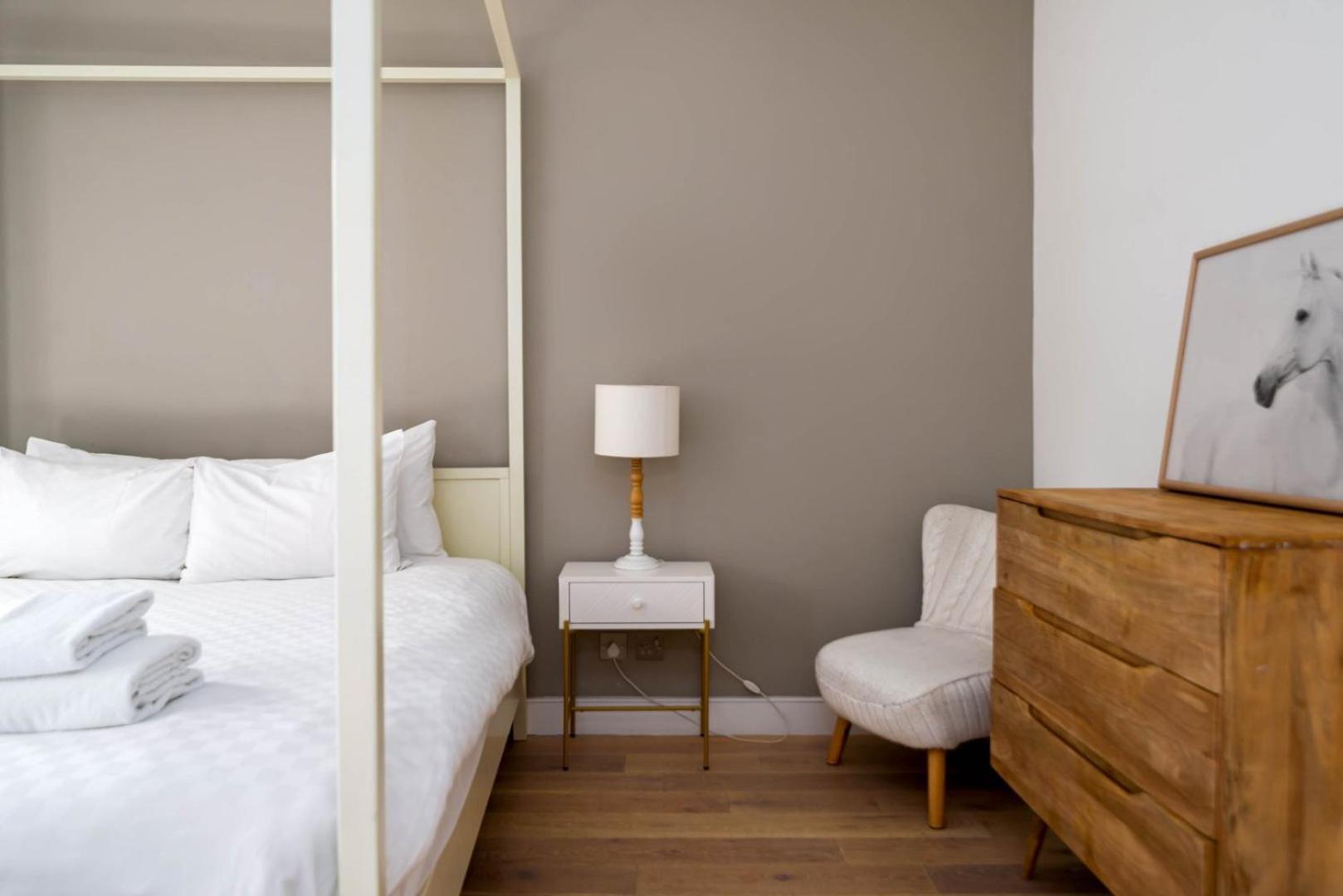 Guestready - Top Floor West Kensington Home London Eksteriør billede